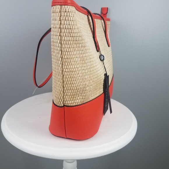 NWT Izzy & Ali Orange Vegan Tote - Picture 4 of 8